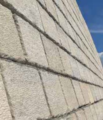 Quadermauerwerk QD scharriert aus Dietfurter Kalkstein gala® 60 cm hoch