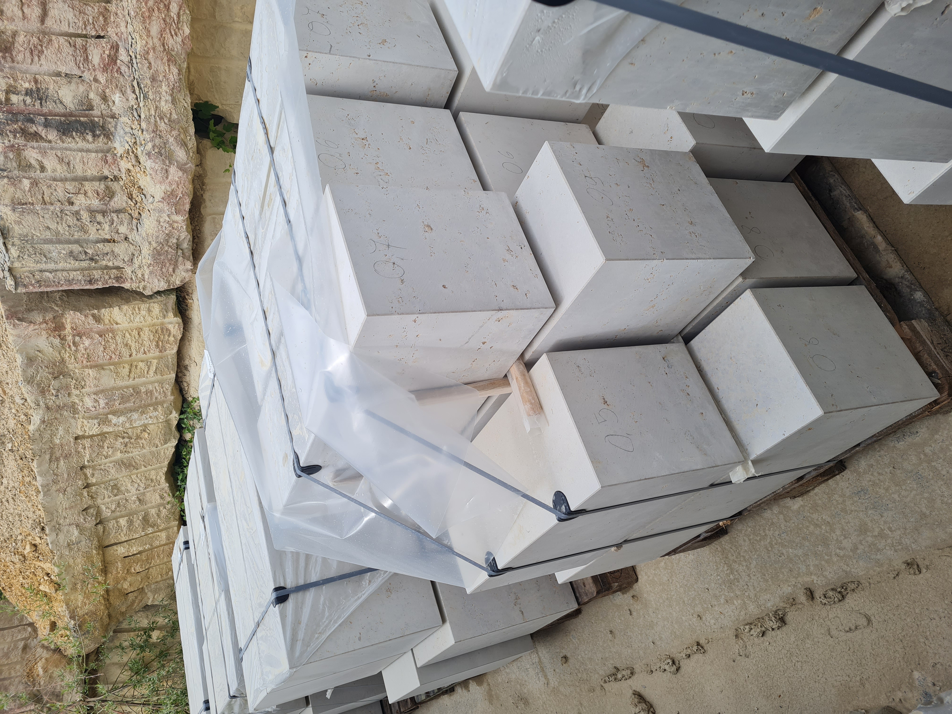 Dietfurter Cityblock aus  Dietfurter Kalkstein gala®